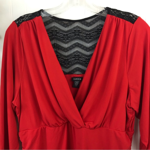 TORRID Plus Size 3 Red Long Top with Black Lace, Rushing, Wrap Neck, Holiday - Picture 2 of 9